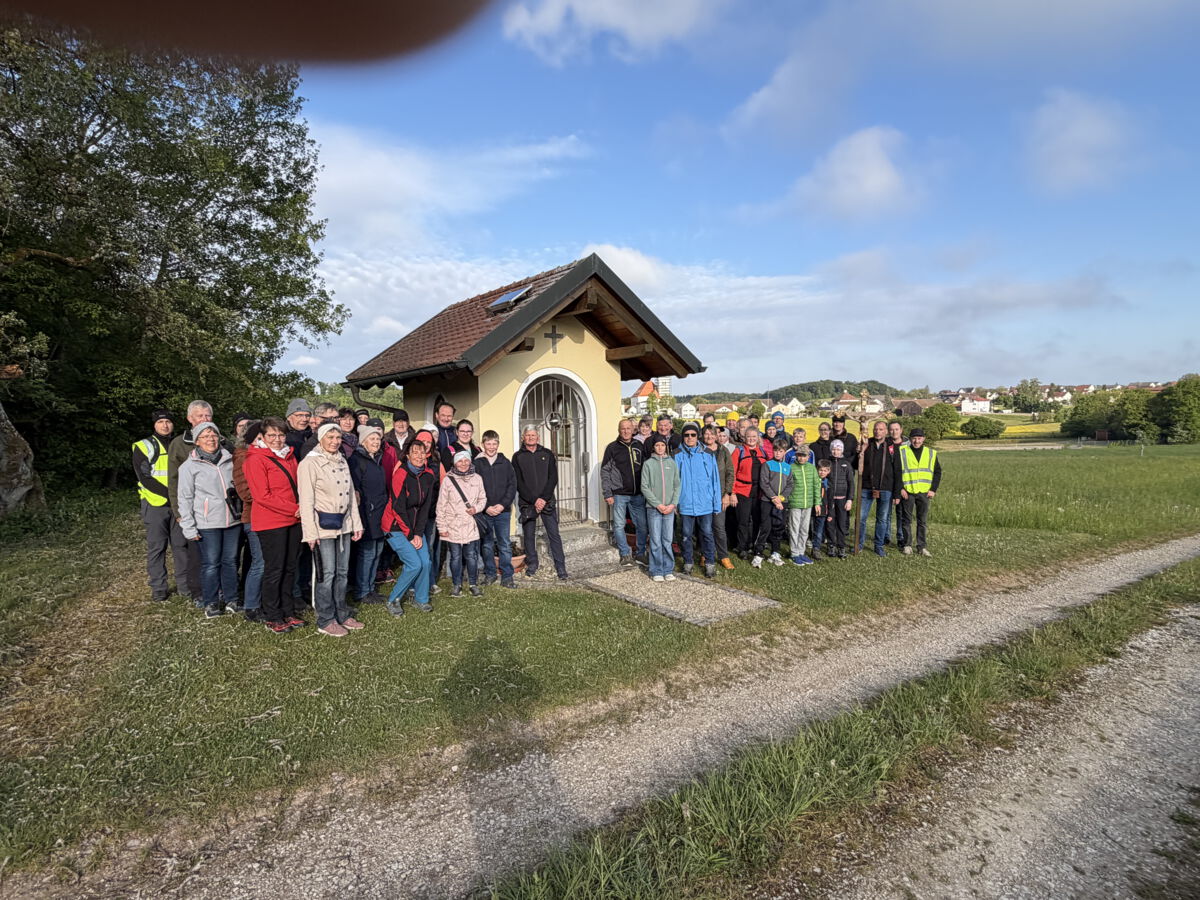 Kurz vor dem Ziel machten die Pilger für ein Erinnerungsfoto eine kleine Pause